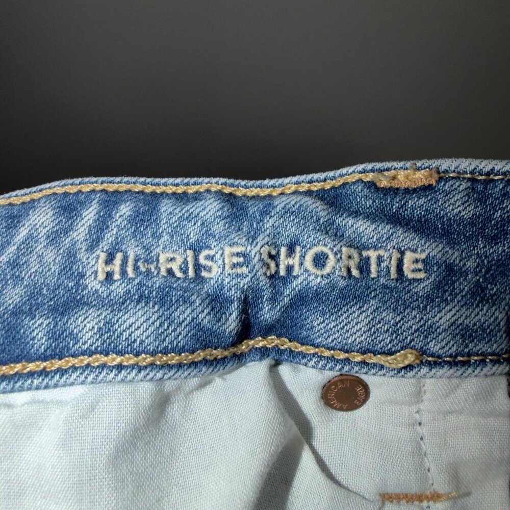 American Eagle Hi Rise Shortie Shorts Size 16 Distressed Denim Blue - Picture 4 of 6